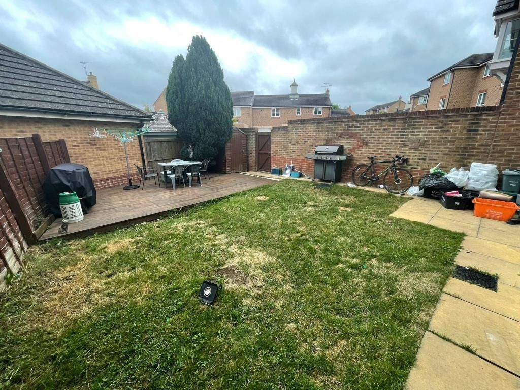 Property photo 2 of 7 Outside View