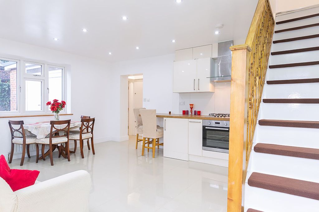 Property photo 1 of 22 Open Plan Living