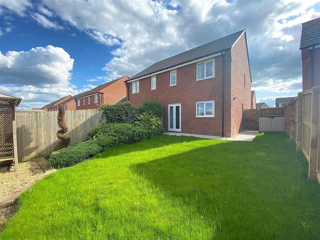 Property photo 1 of 16 Rear Of Property.Jpeg