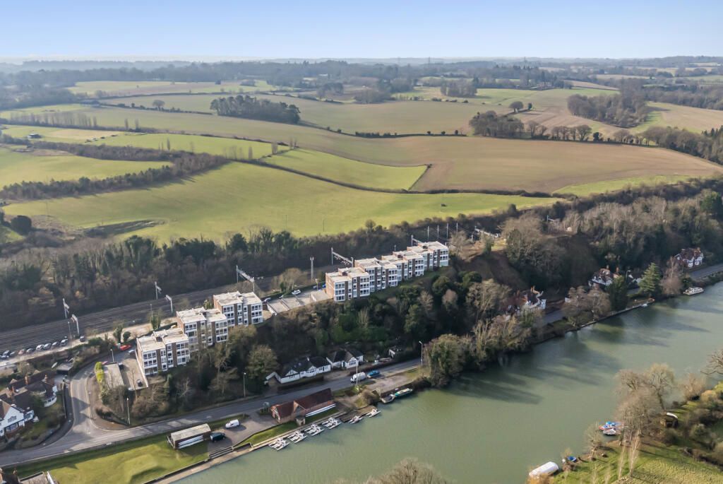 Property photo 3 of 12