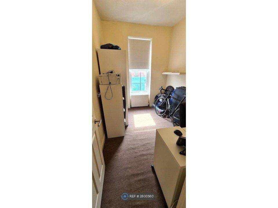 Property photo 2 of 6 Second Double Bedroom