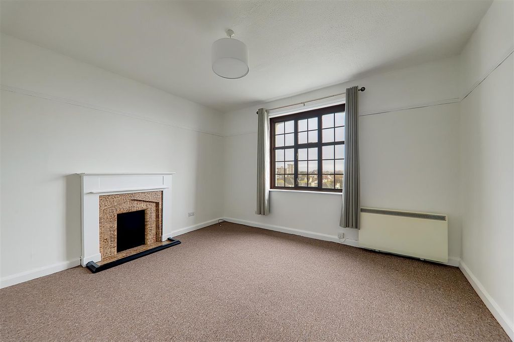 Property photo 2 of 10 Img_0300-Img_0302.Jpg