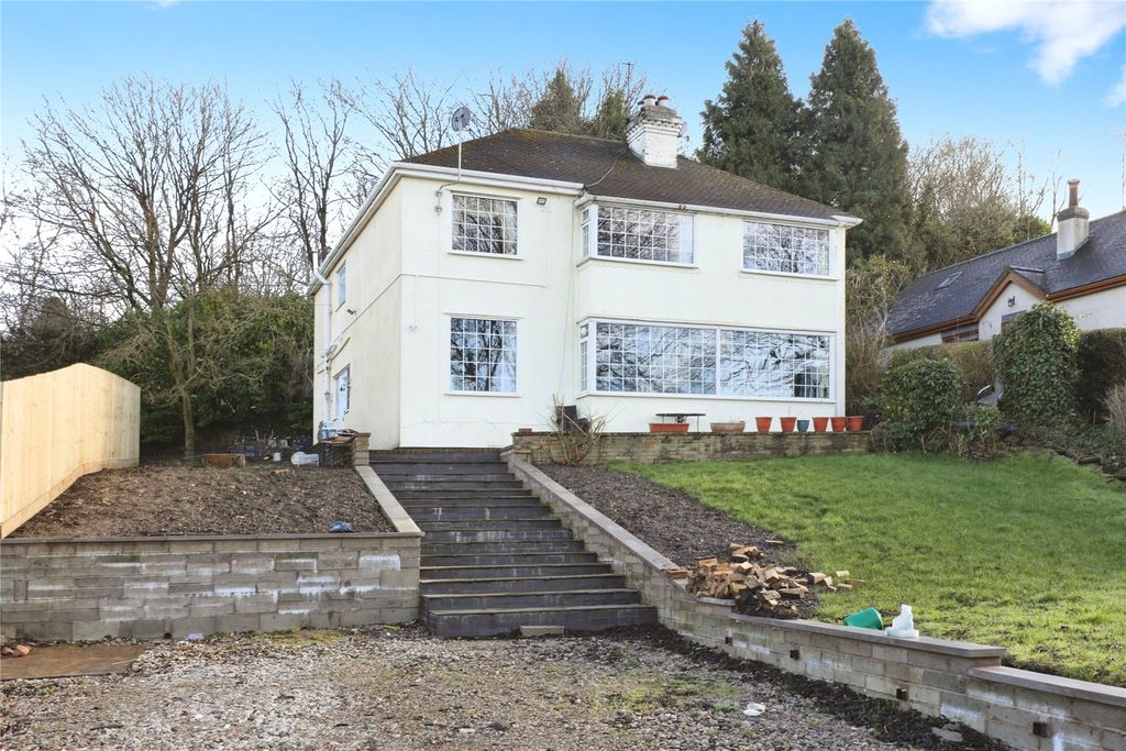 Property photo 1 of 20 Front