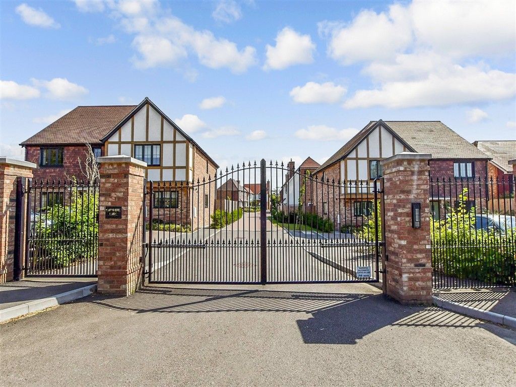 Property photo 2 of 12 Street View