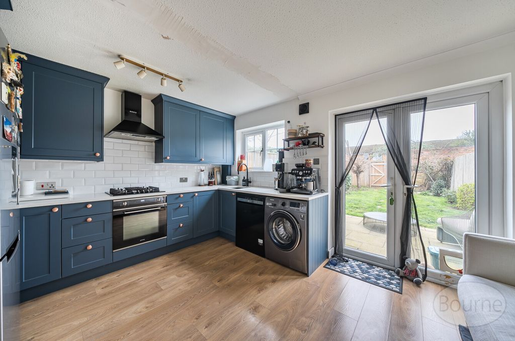 Property photo 3 of 11 Eef52A28-0747-498...