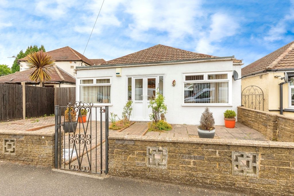 Property photo 1 of 15 Front External