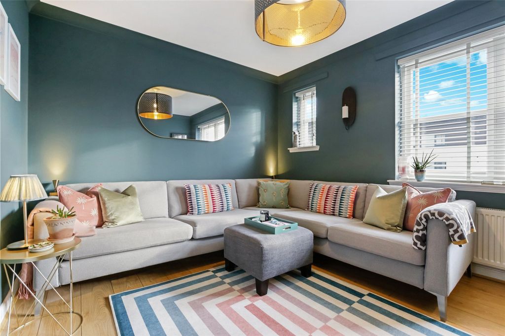 Property photo 2 of 20 Picture No. 15