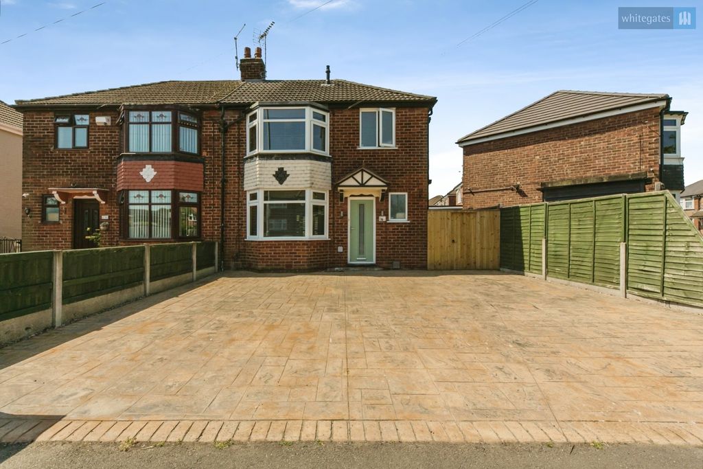 Property photo 1 of 16 Pbox-Img.Jpg