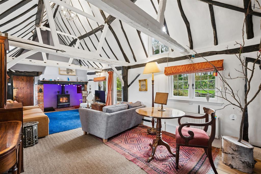 Property photo 3 of 41 Sitting Room