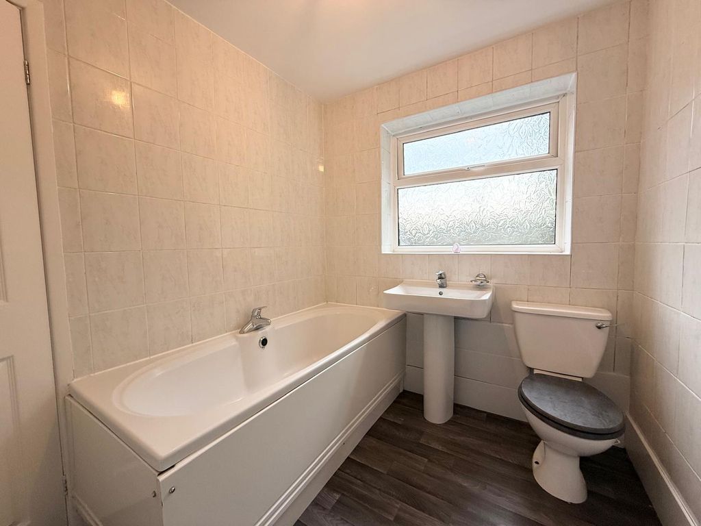 Property photo 2 of 12 Gallery
