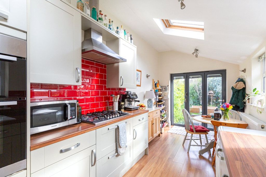 Property photo 3 of 26 Picture No. 12