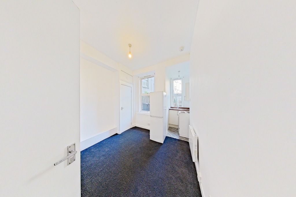 Property photo 2 of 11 Photo 2