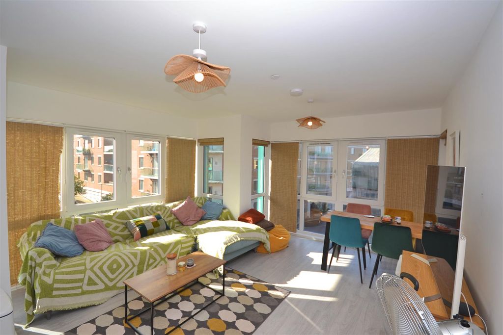 Property photo 2 of 7 2.Png