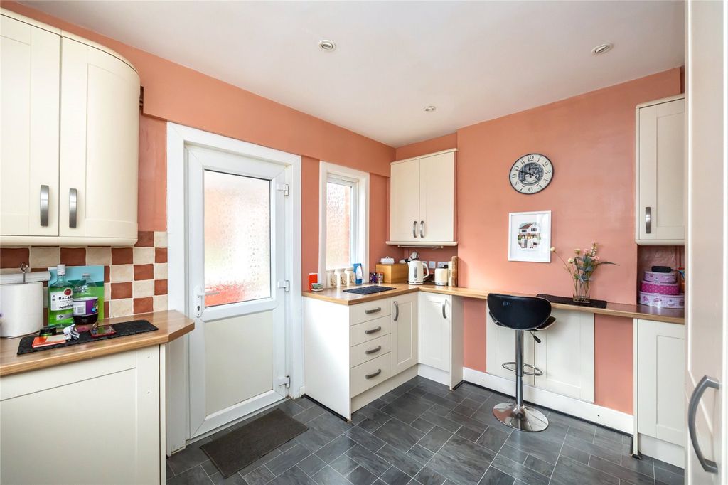 Property photo 3 of 15 Picture No. 22