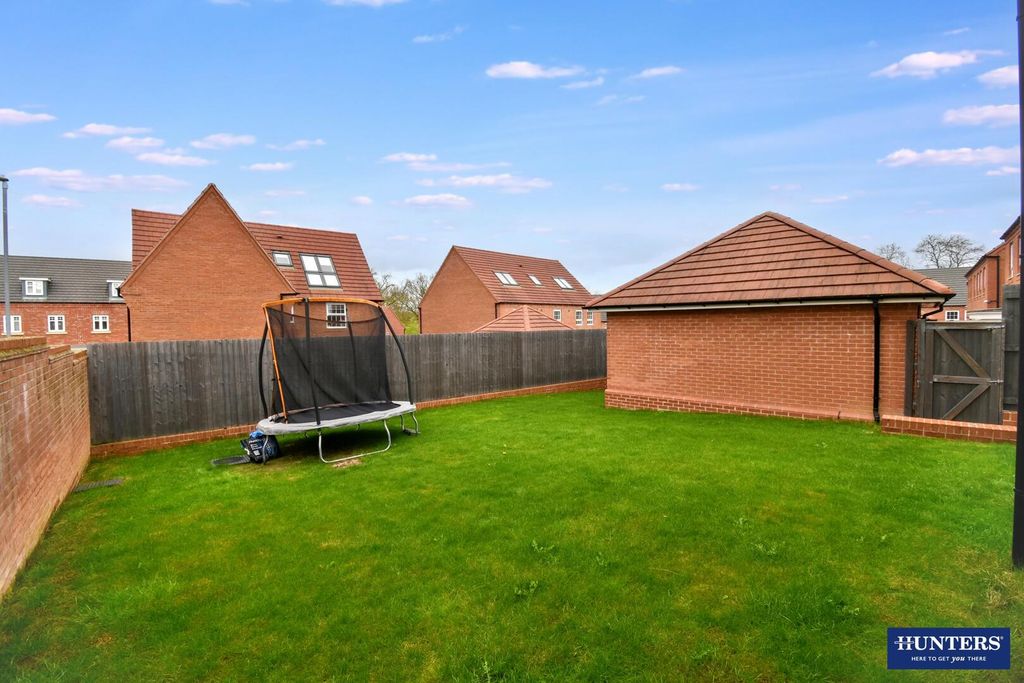 Property photo 3 of 19 Rear Garden