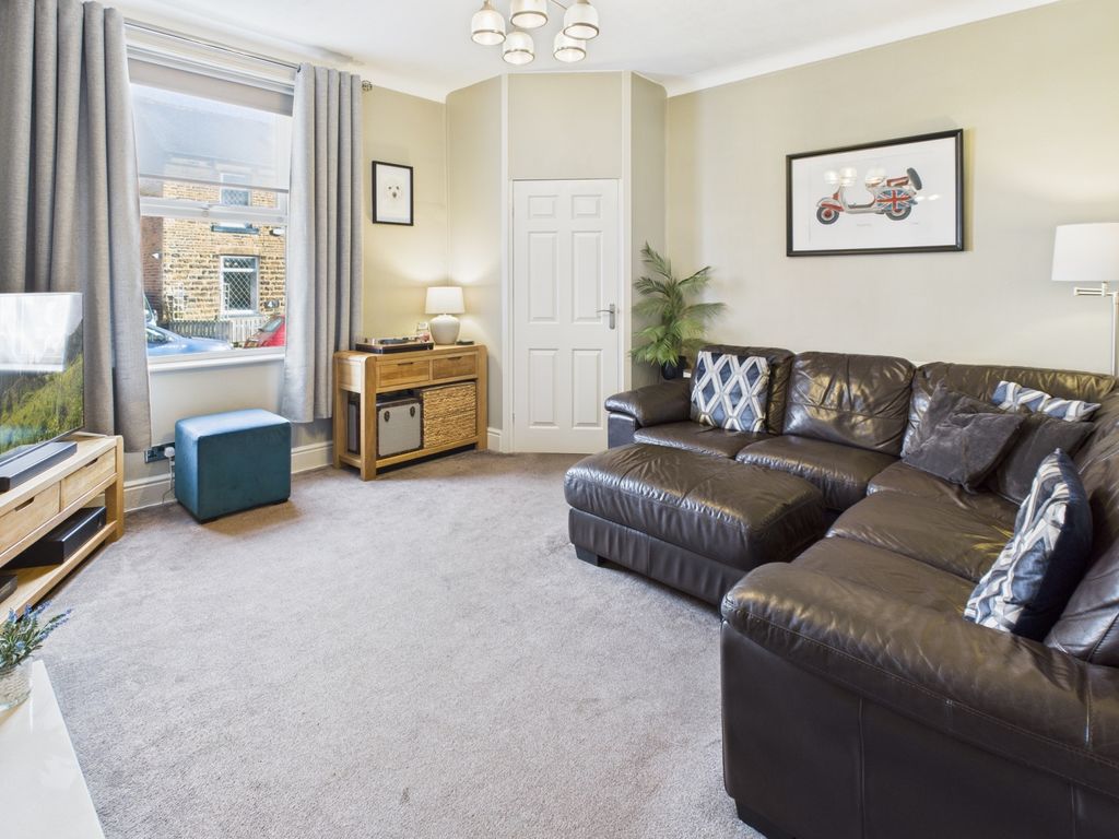 Property photo 2 of 26 Cam04233G0-Pr0038-Still002