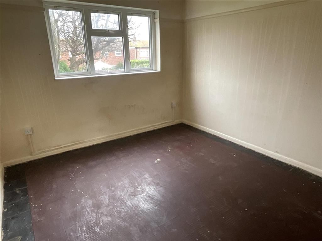 Property photo 3 of 4 Bedroom