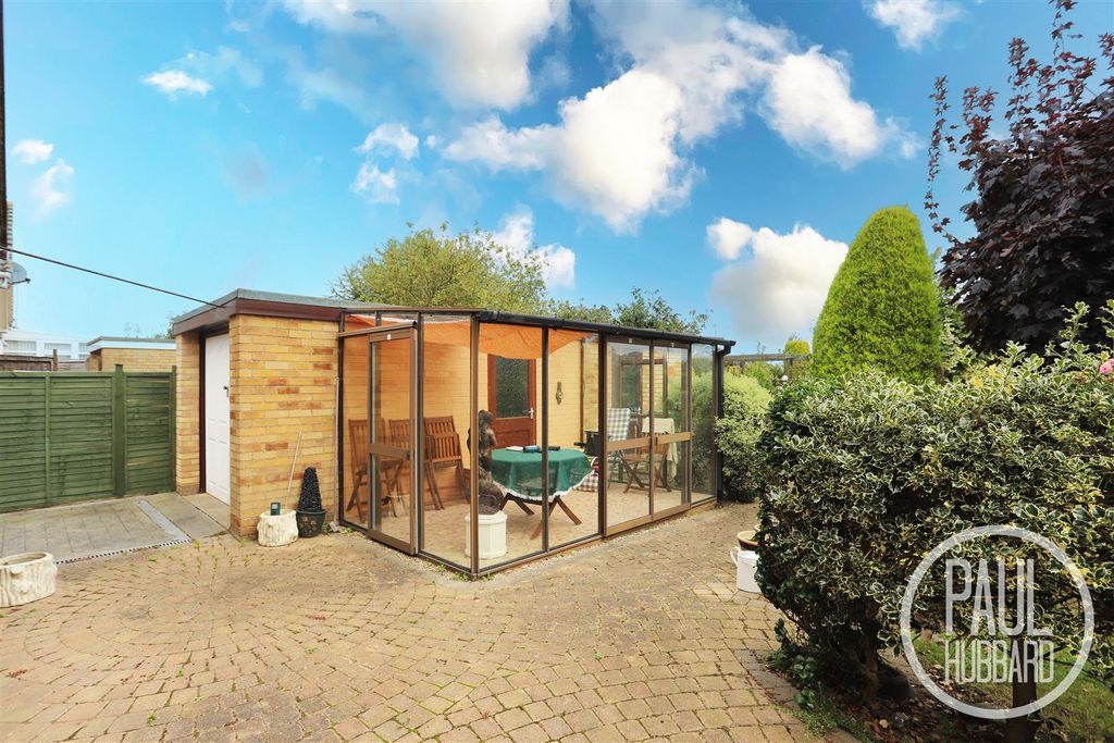 Property photo 2 of 16 Img_5662.Jpg