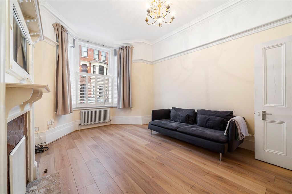 Property photo 2 of 11 Picture No. 09