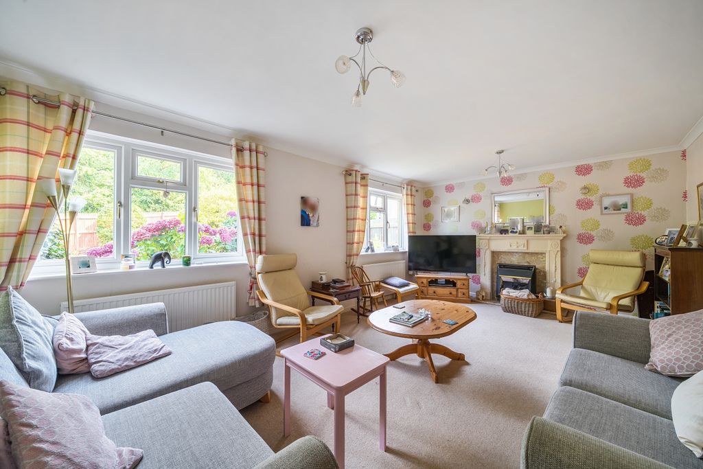 Property photo 3 of 21 11-6A70Bcfb36Aac-1499276-19Fc862249F63-14-2-1