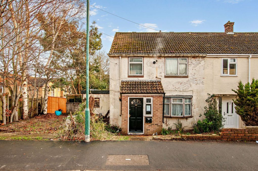 Property photo 1 of 12