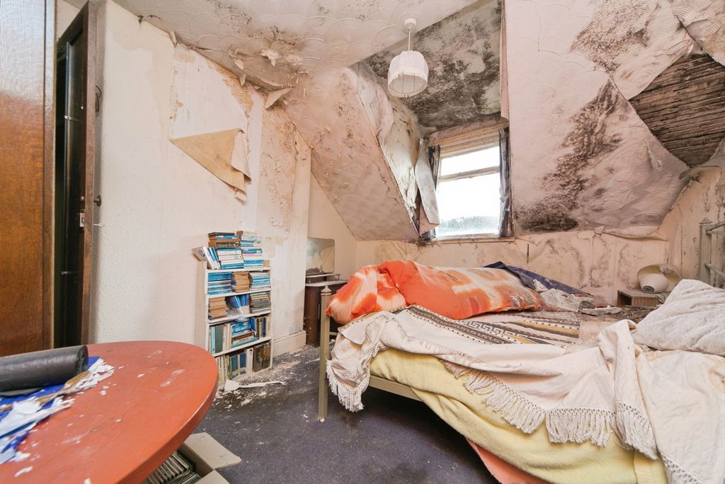 Property photo 2 of 11 Pbox-Img.Jpg