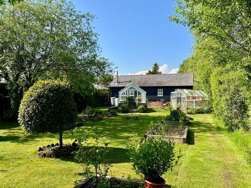 Property photo 3 of 44