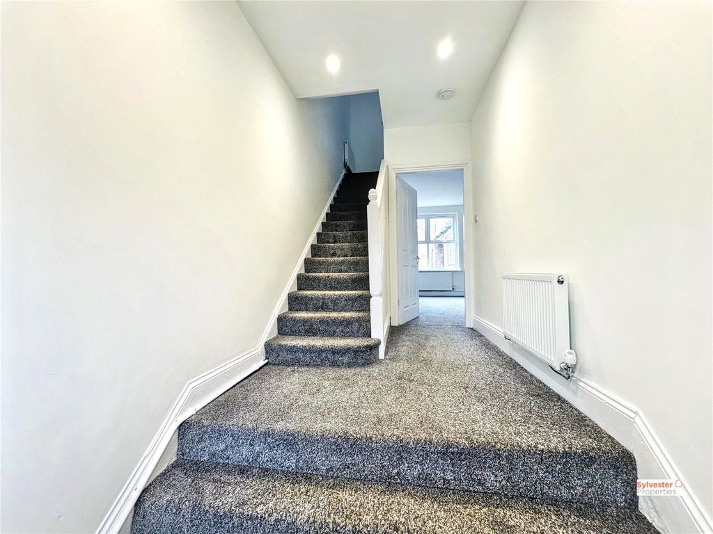 Property photo 3 of 14 Picture No. 36