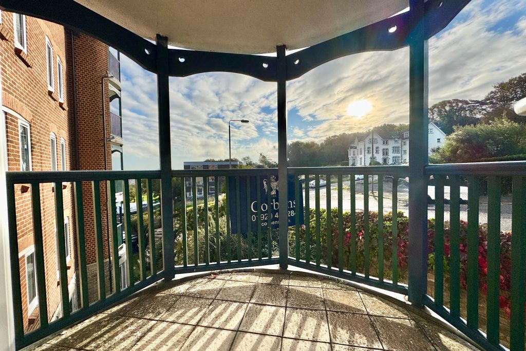 Property photo 3 of 12 Balcony