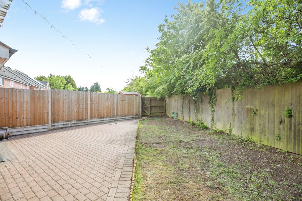 Property photo 3 of 26 9Baa60E9-Mw26-108