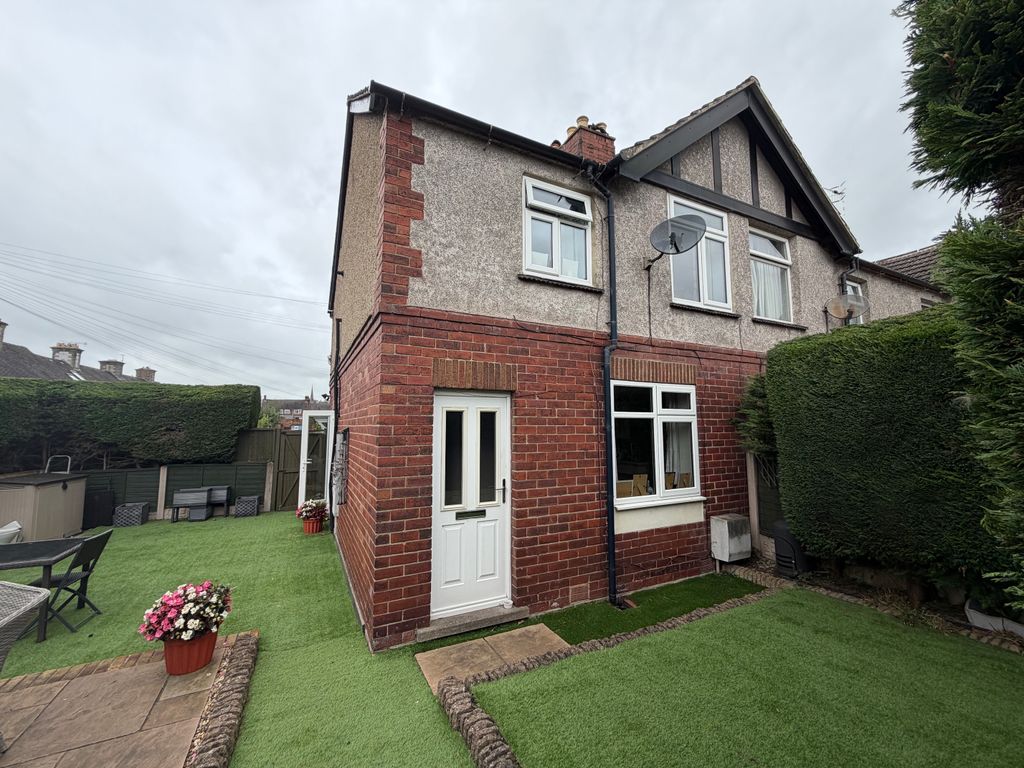 Property photo 1 of 10