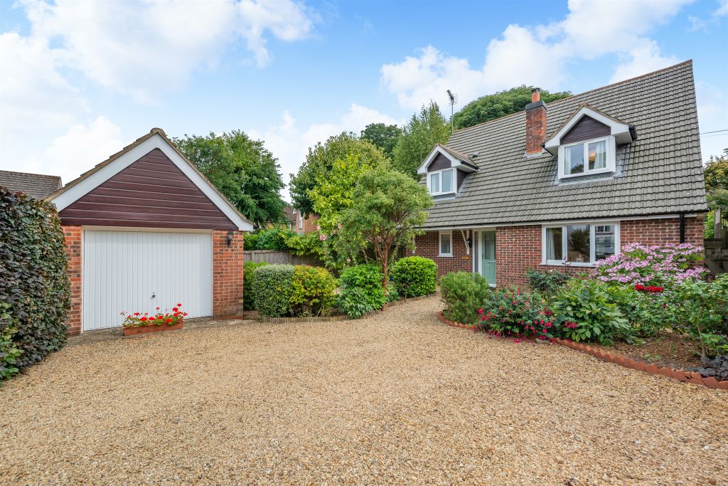 Property photo 1 of 17