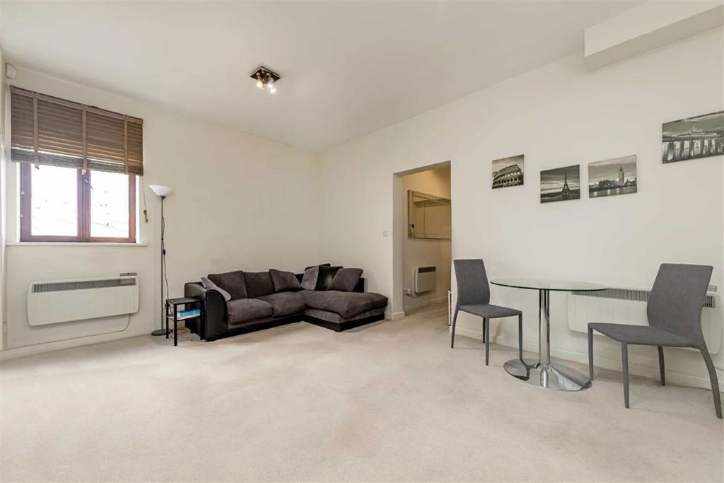 Property photo 2 of 5