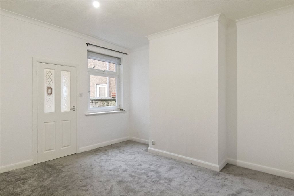 Property photo 3 of 11 Picture No. 08