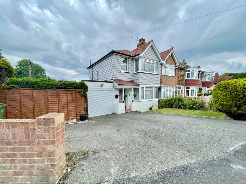 Property photo 1 of 24