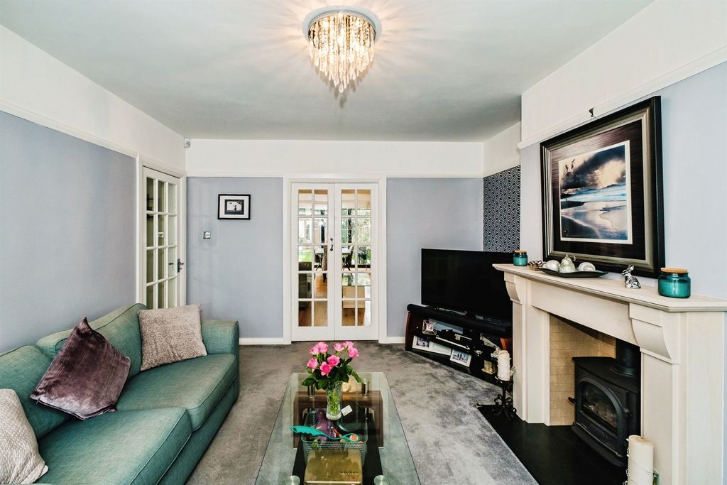 Property photo 3 of 22