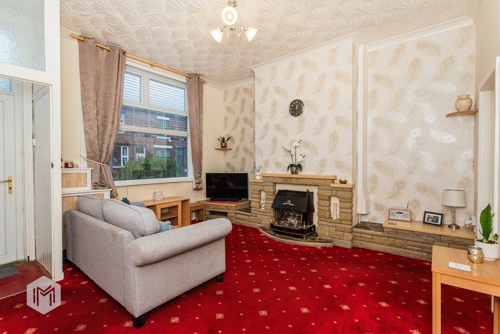 Property photo 2 of 17 Picture No. 21