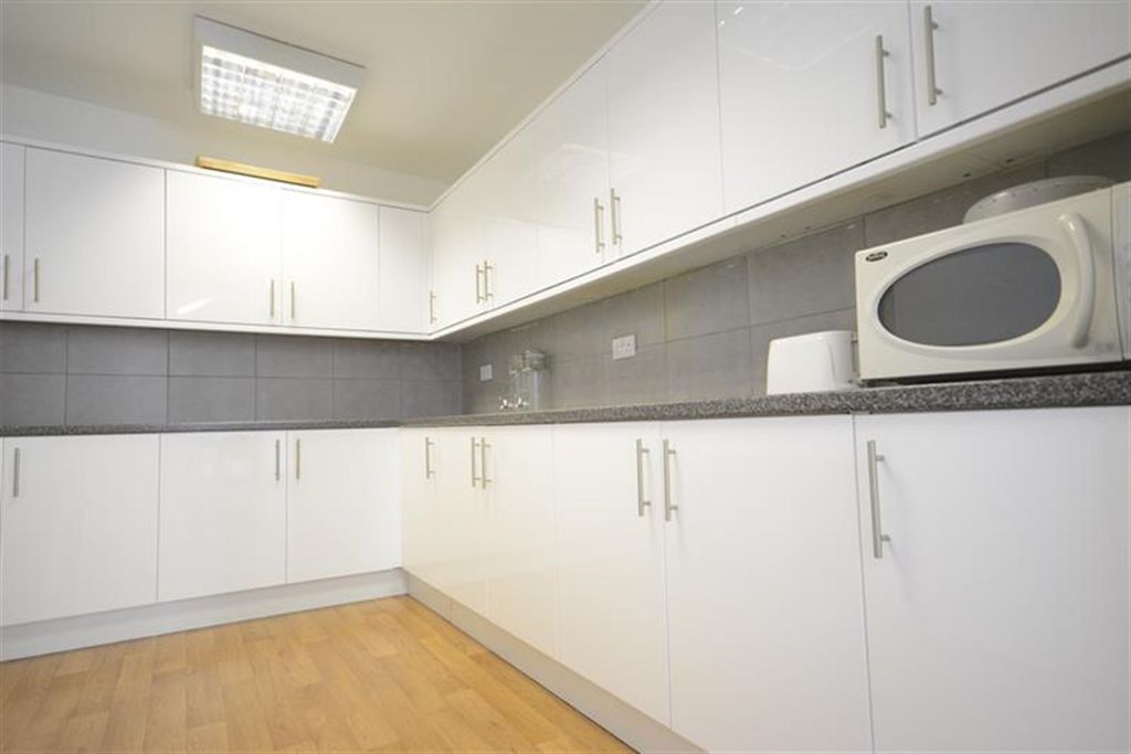 Property photo 1 of 6 (Main)