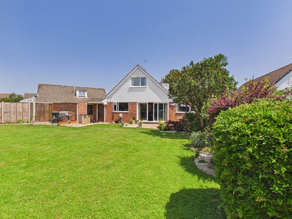 Property photo 2 of 17