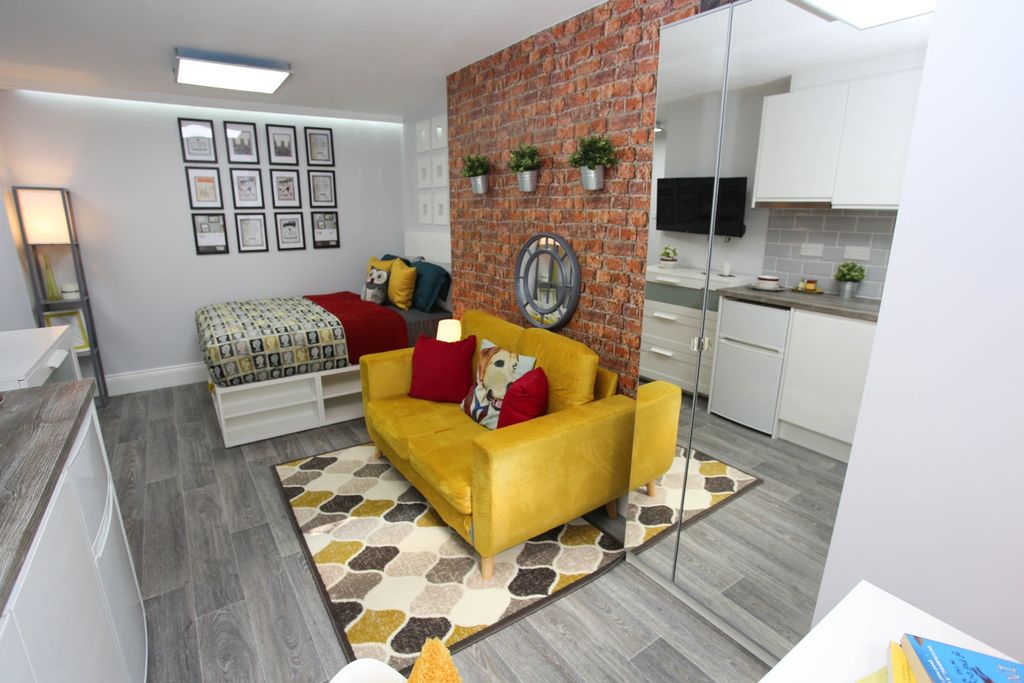 Property photo 2 of 6 3538981