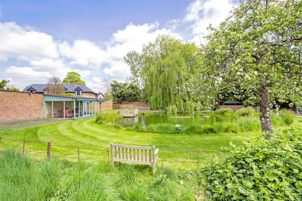 Property photo 2 of 36 1153.Jpg