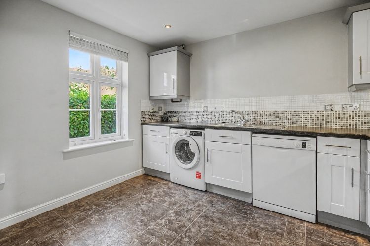 Property photo 3 of 9 332604