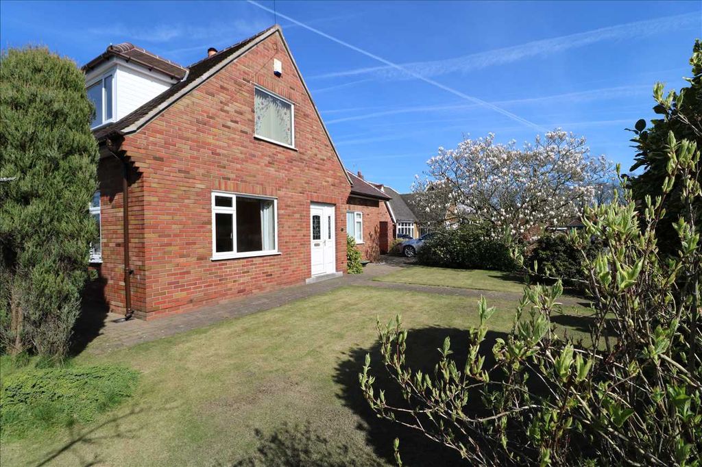 Property photo 2 of 22