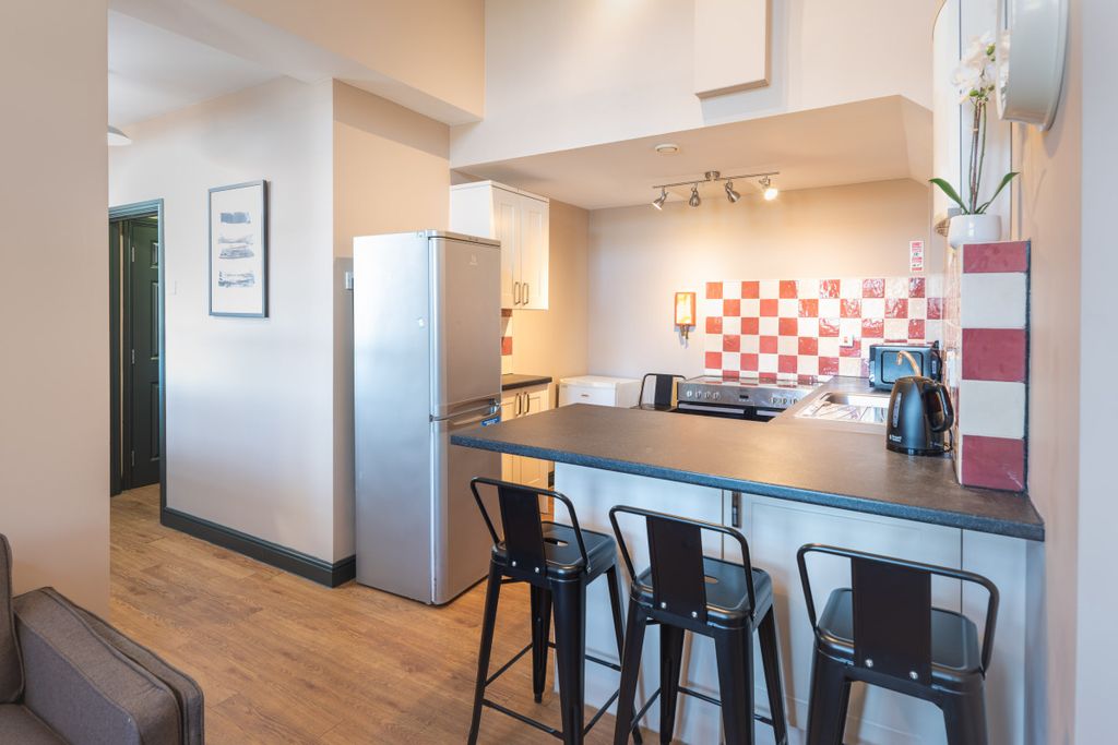 Property photo 2 of 12 Photo 1