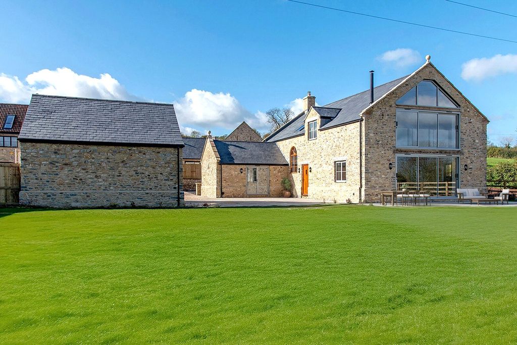 Property photo 1 of 17 Picture No. 36