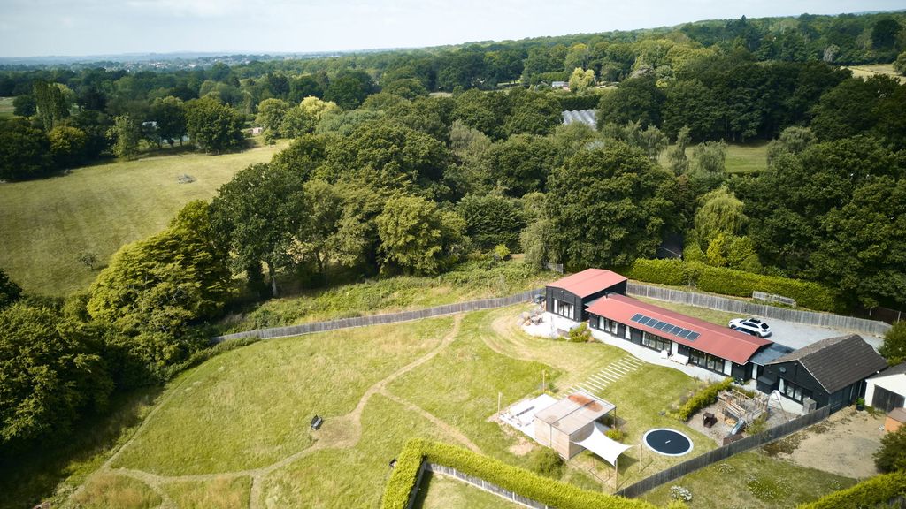 Property photo 1 of 36