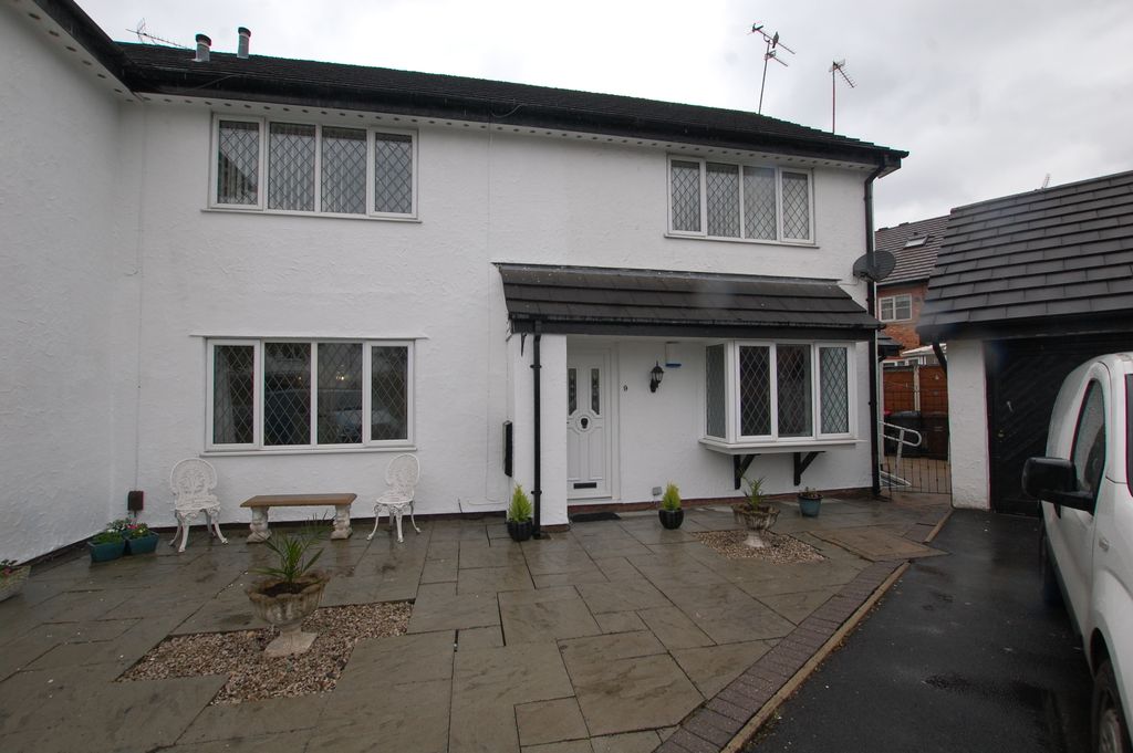 Property photo 1 of 17