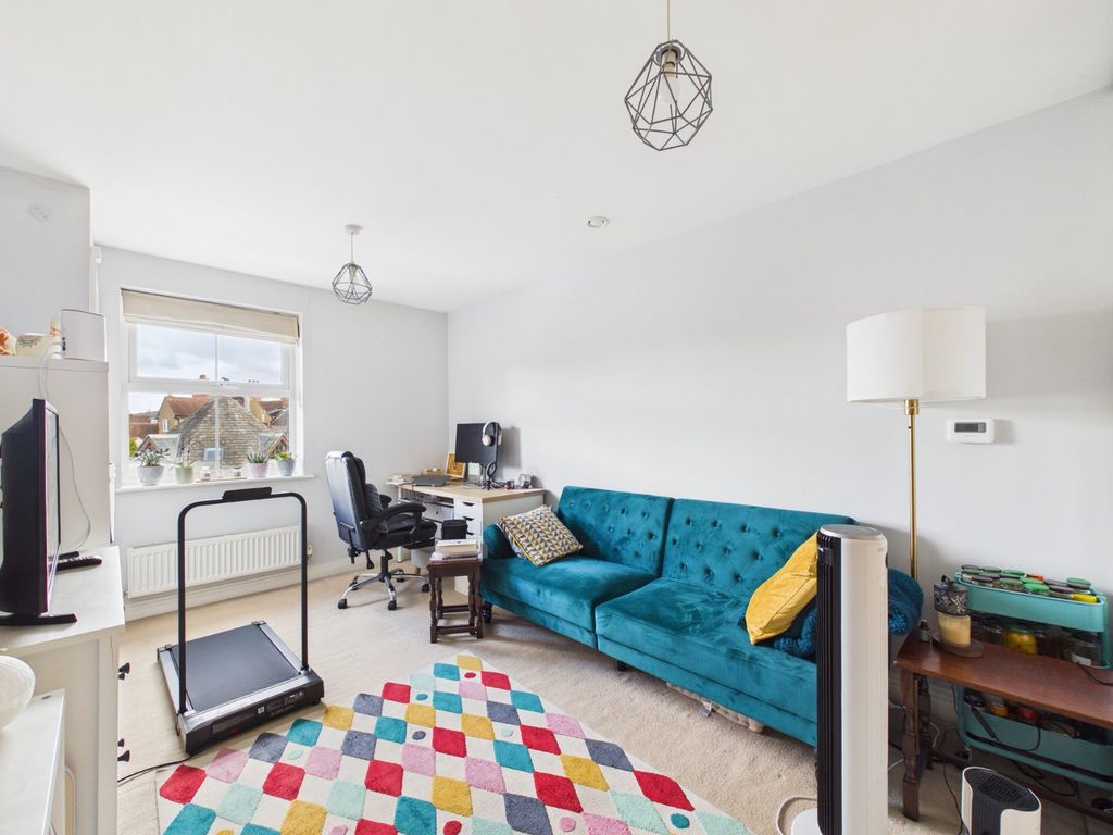 Property photo 2 of 9 Living Room