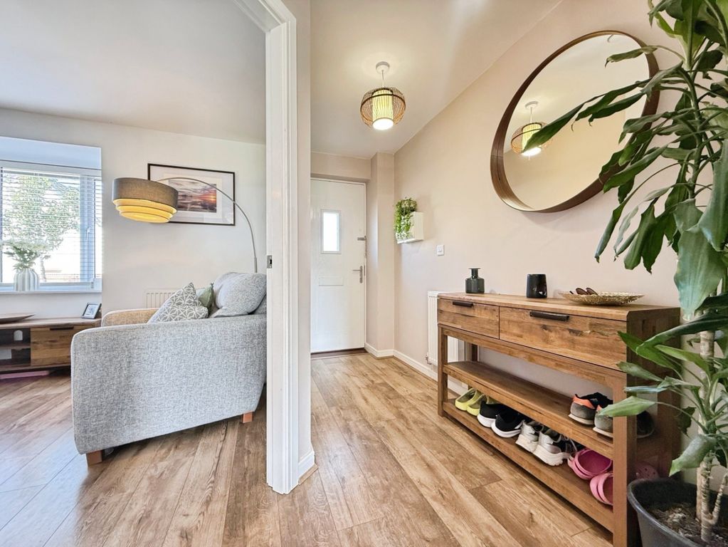 Property photo 3 of 36 4524135