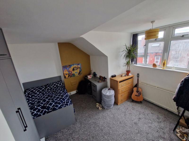 Property photo 1 of 4